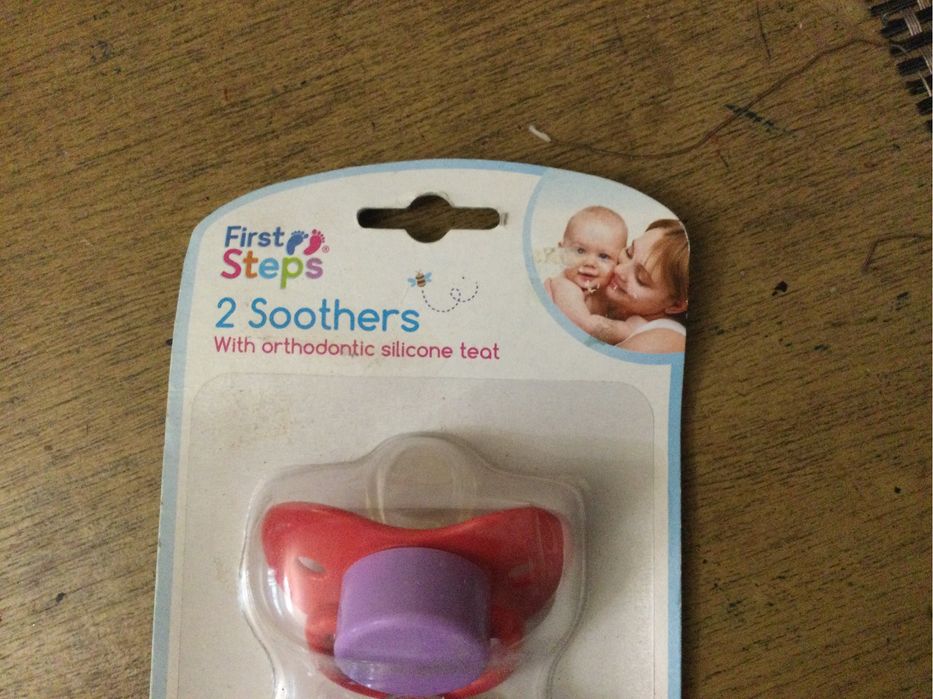 Продам бутылочки для кормления малышей.