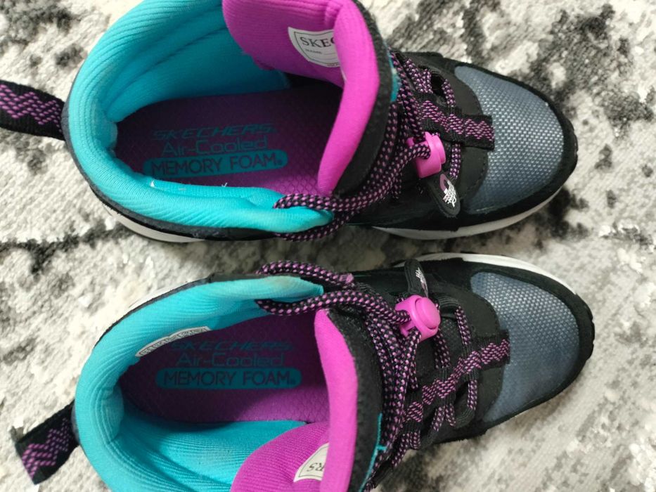 Ботінки Skechers для дівчинки
