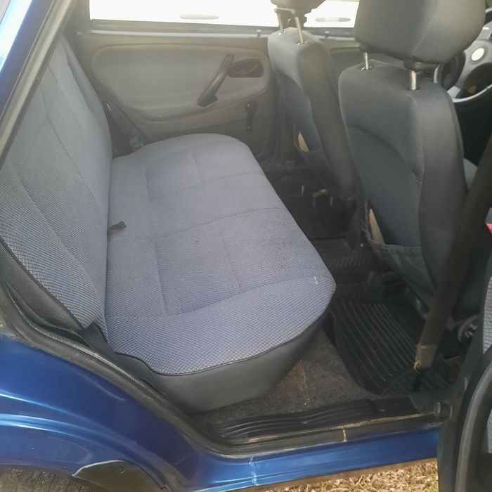 Продам авто в доброму стані 21099