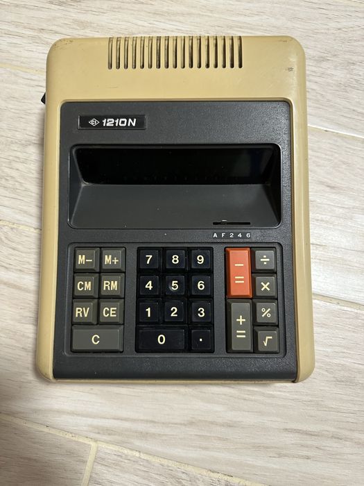 Калькулятор c.itoh 1210n