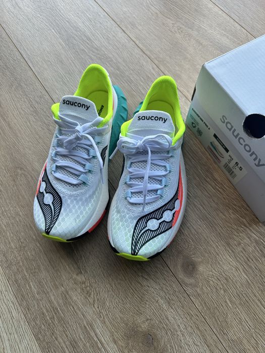 Бігові кросівки Saucony Endorphin Pro 4 оригінал. Нові!