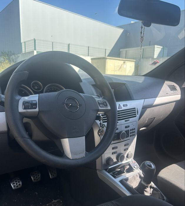 Opel Astra H GTC 1.9 CDTI 150cv – 2006 | 299.000 km foto 5