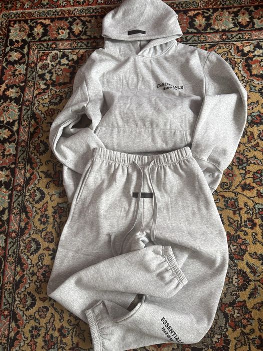 Dres essentials w dobrym stanie