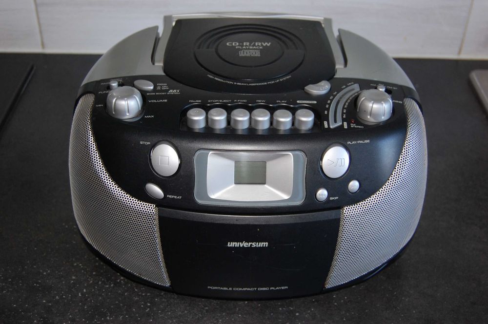 Radiomagnetofon, boombox Universum Recorder CTR - CD 1022