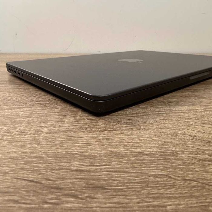 Macbook Pro 14" Late 2023 M3 Pro/18Gb/SSD 512Gb акб:96% (код:M1101)