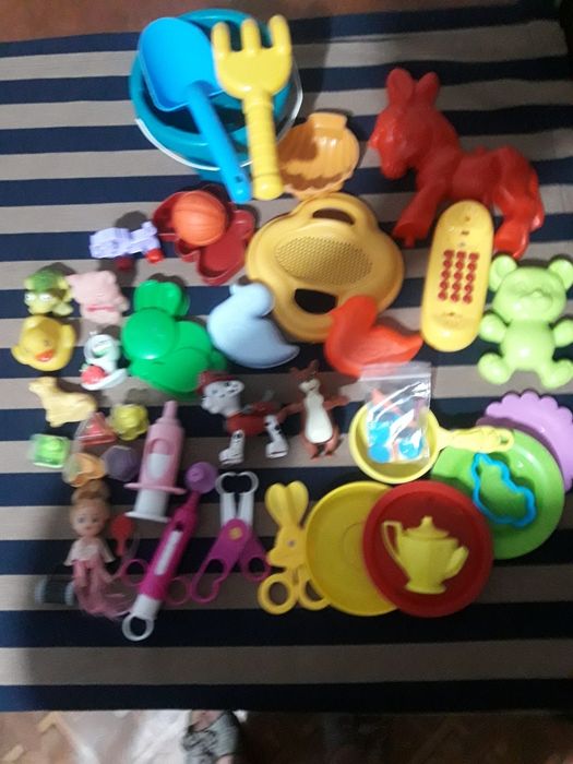 Лот игрушек для  девочки