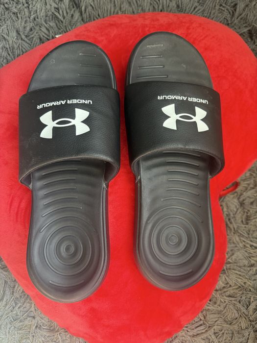 Klapki Under Armour 45, stan bdb