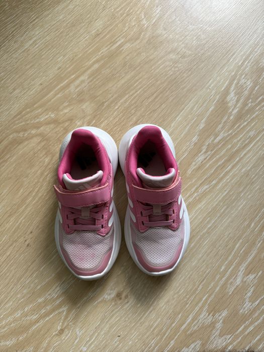 Кросівки аdidas на дівчинку
