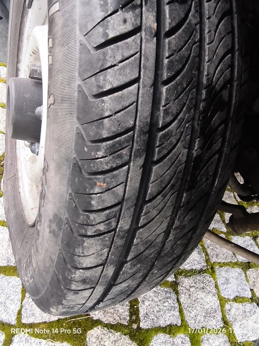 Nissan pick up máquina sem fim  á vista. Valor algo negociável