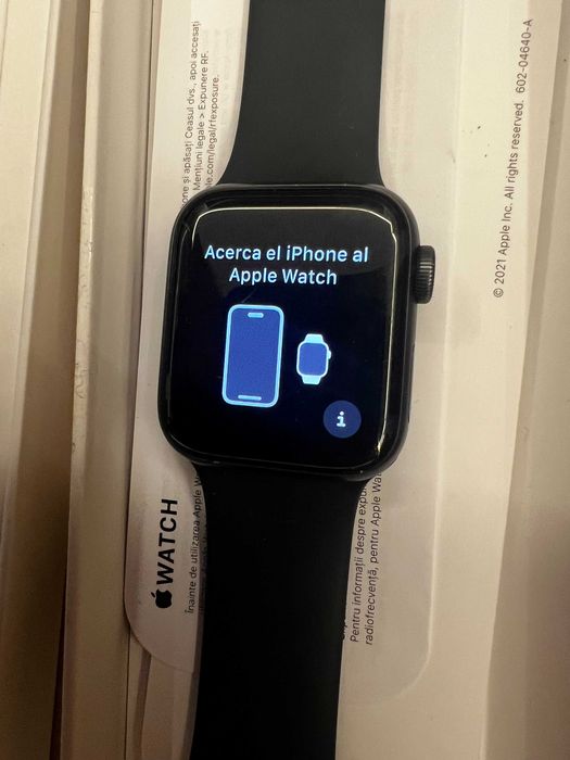 Watch Apple SE40/GPS