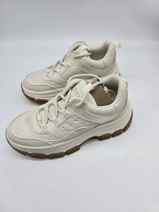 Tenis GUESS Original Bisun novos 37