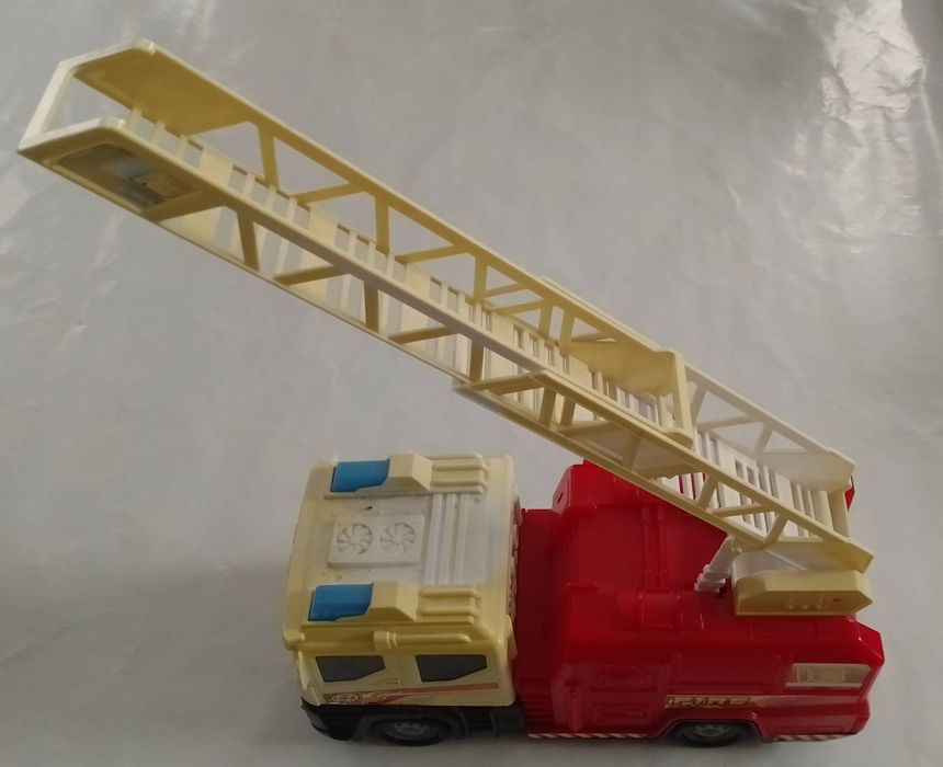 Straż pożarna ze światem i dźwiękiem