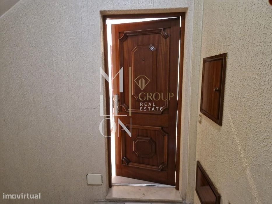 Apartamento T3 Renovado com Suite e Excelente Exposição Solar | Paços