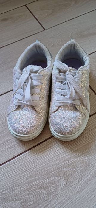 Кеди для дівчинки 32 р