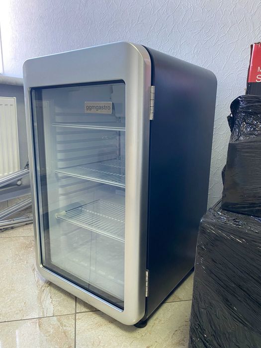 Барний холодильник  \ Міні холодильник 120л  (GGM Gastro MBKX136BSN)