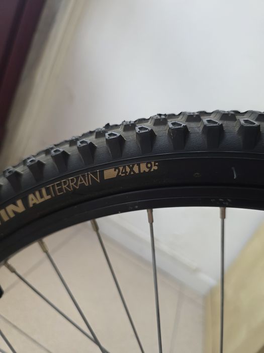 Bicicleta de montanha criança