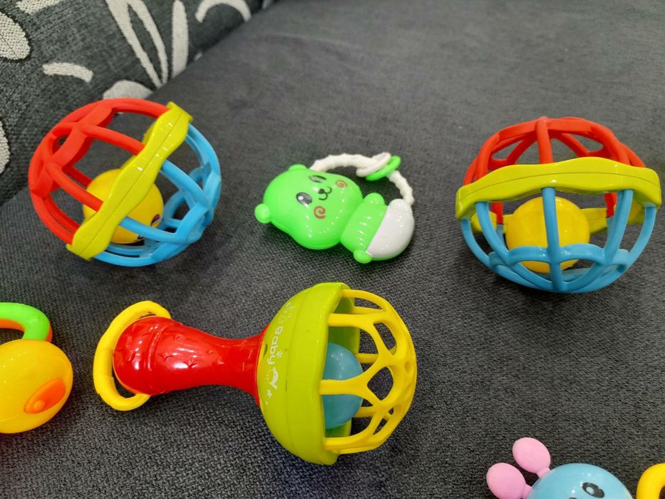 Іграшки - бряскальця - гризуни.