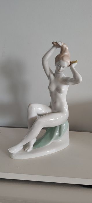 Porcelanowa figurka