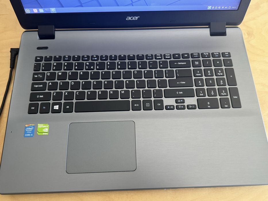 Laptop Acer 17 cali