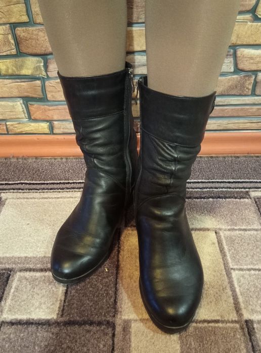 Кожаные демисезонные сапожки