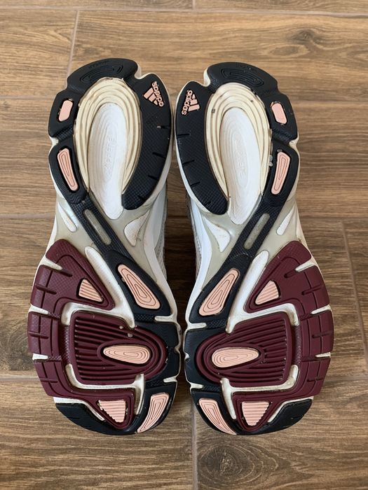 красовки Adidas взуття