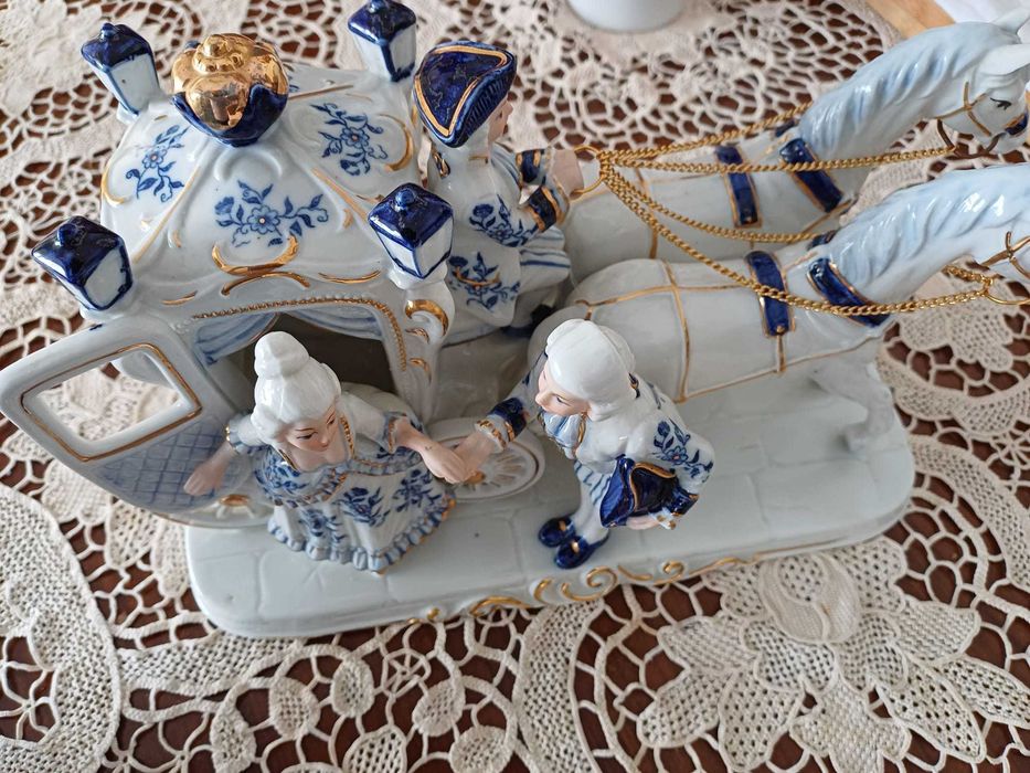 Peça decorativa em porcelana