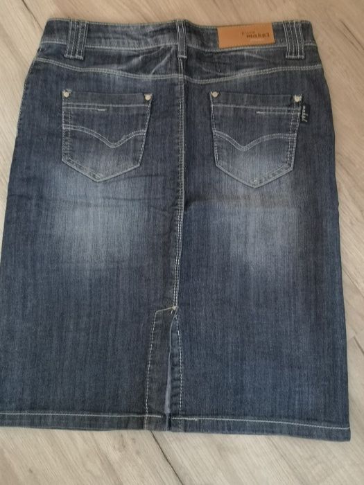 Spódnica jeans..