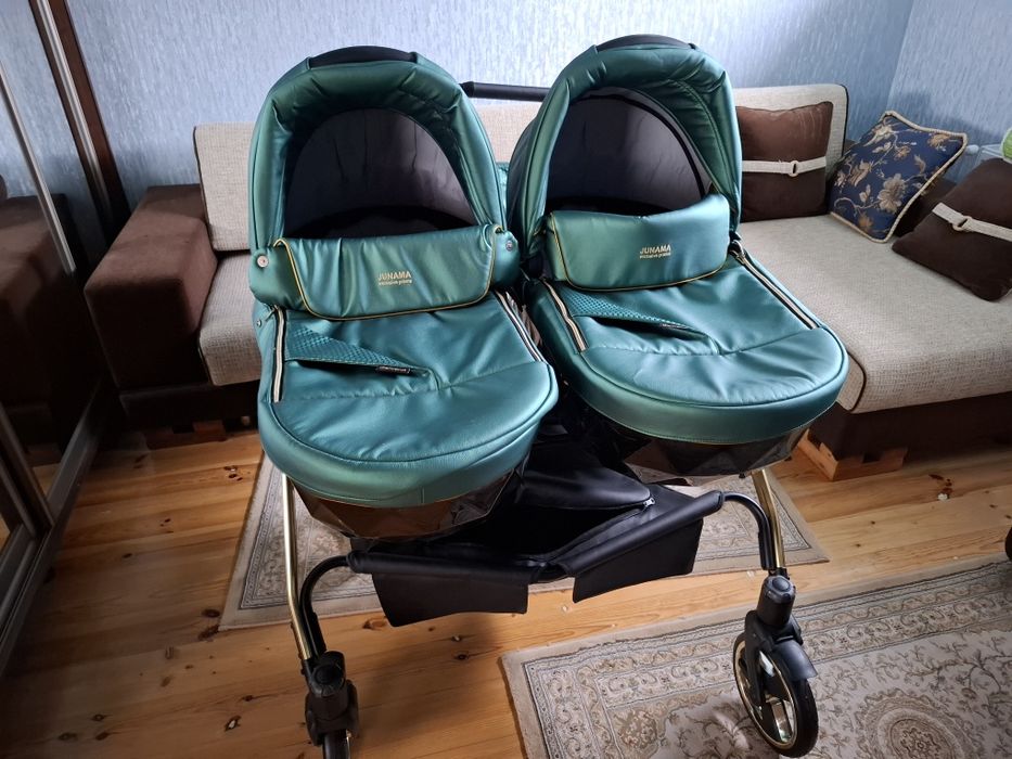Коляска подвійна Junama з прогулянковим блоком