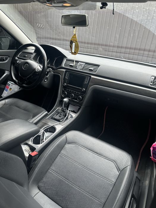 Продам Passat b-8 usa 1.8 газ бензин