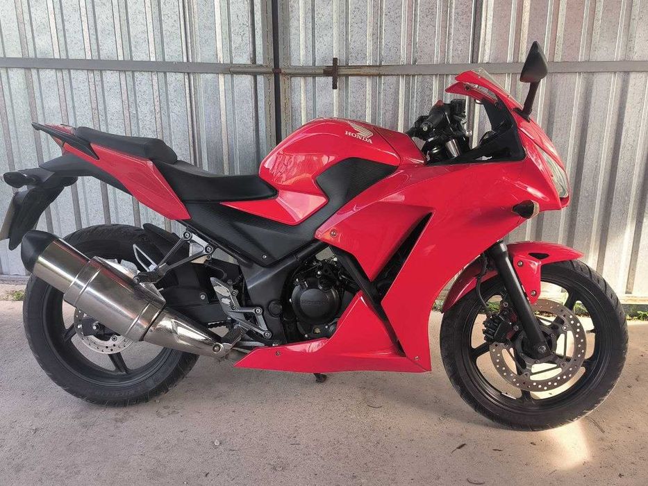 Мотоцикл Honda CBR 250R