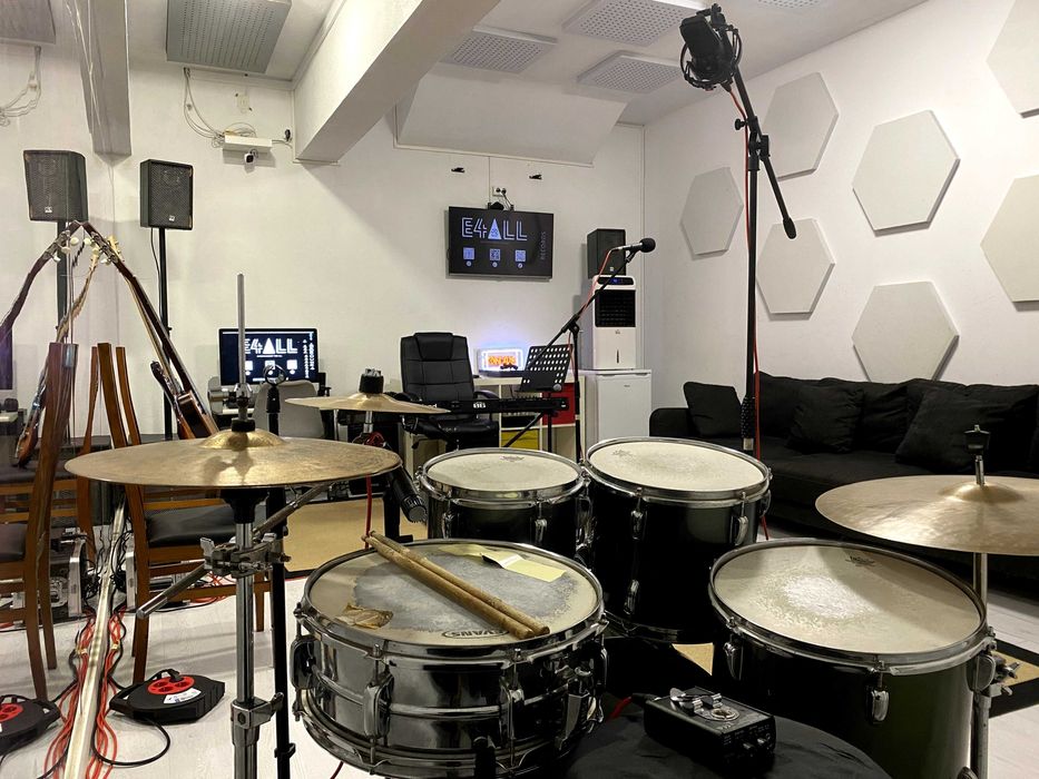 Sala de Ensaios E4ALL — equipada e bem localizada