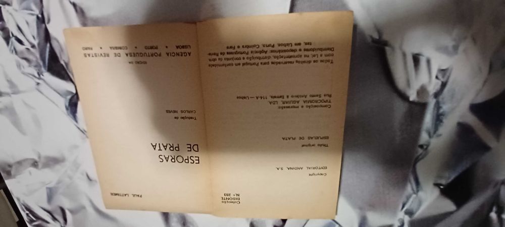 Livro _Esporas de Prata_ de Paul Latimex