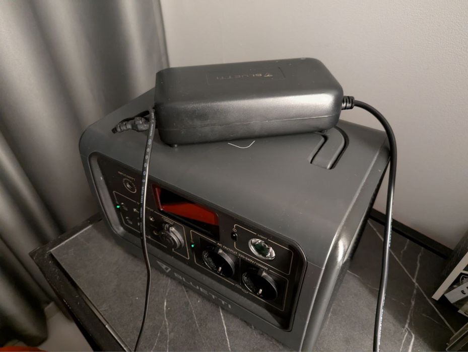 Продам зарядну станцію Bluetti eb70