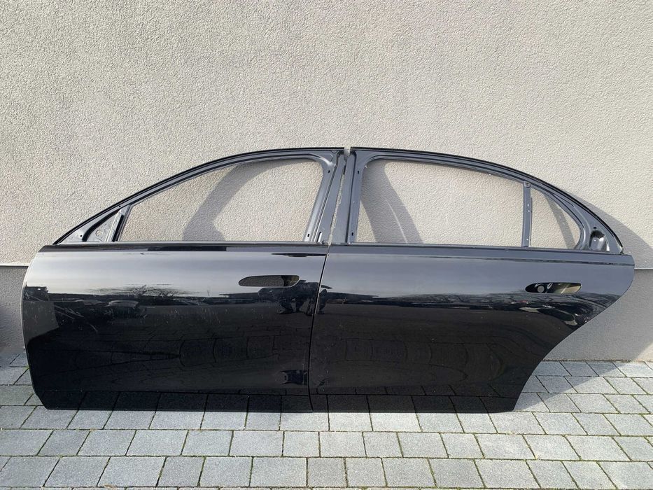 Двери передние задние правые левые Mercedes Benz S-klass W223 разборка