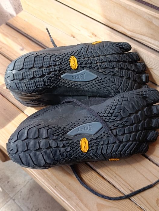 Vibram five fingers