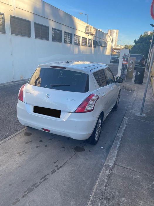 Suzuki Swift 1.2L 2011 económico e fiável — photo 2