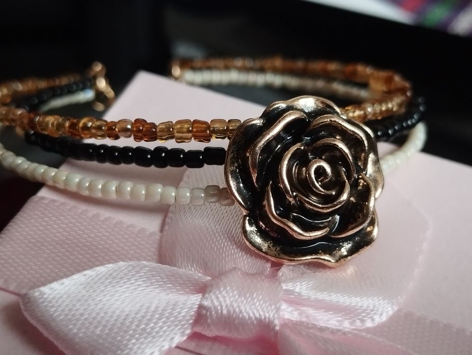 Bransoletka damska z różą