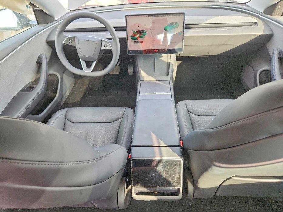 Tesla Model 3 2025