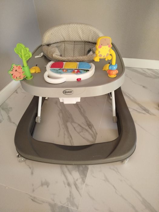 Chodzik  dla dziecka baby 4
