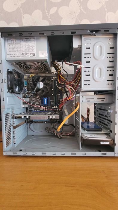 Комп'ютер з монітором 23", wi fi usb адаптер, клавіатура, мишка