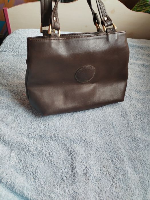 Mala castanha bolsa dupla.