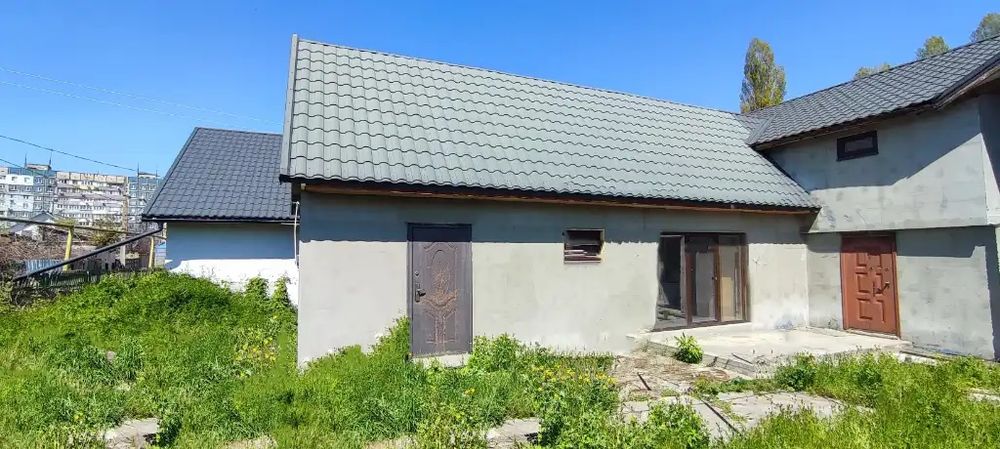 продам дом новой постройки район ж/м Коммунар