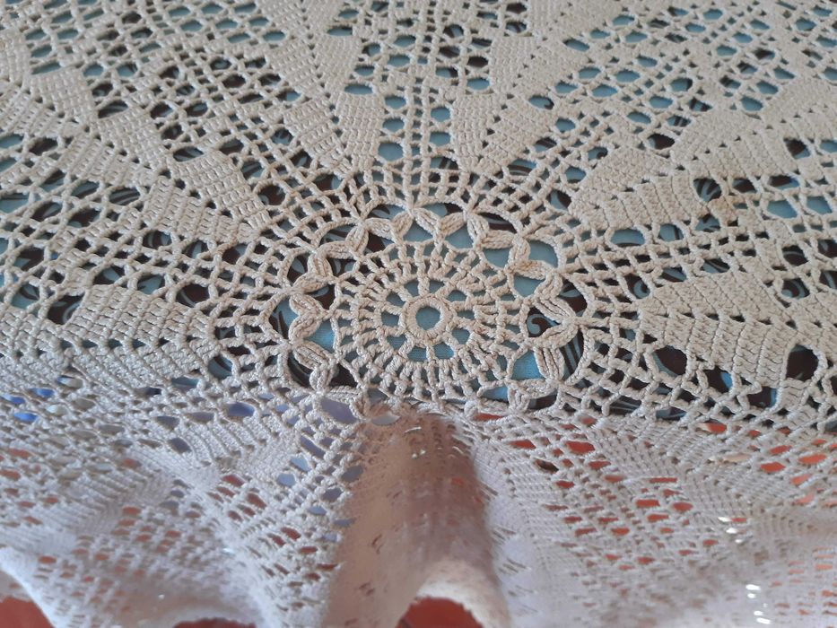 Toalha em renda crochet, artesanato, beige, vintage, sem uso