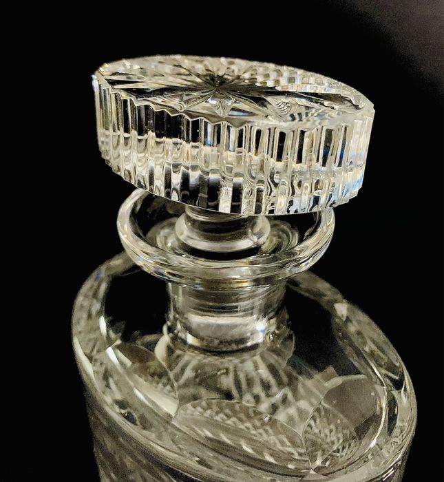 Garrafa de cristal lapidado