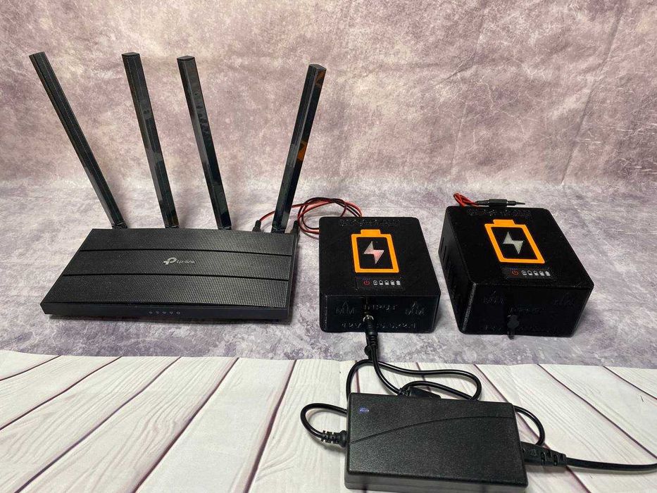 ДБЖ UPS-24W для роутера та оптичного термінала ONU