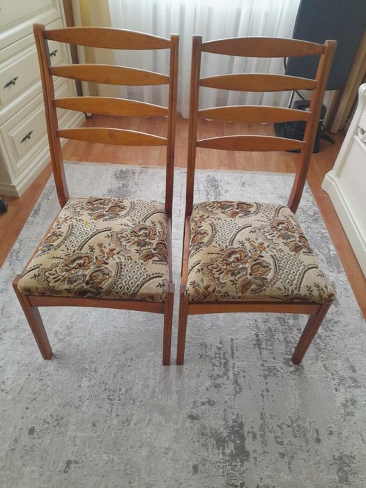 Хатні стільці 6шт