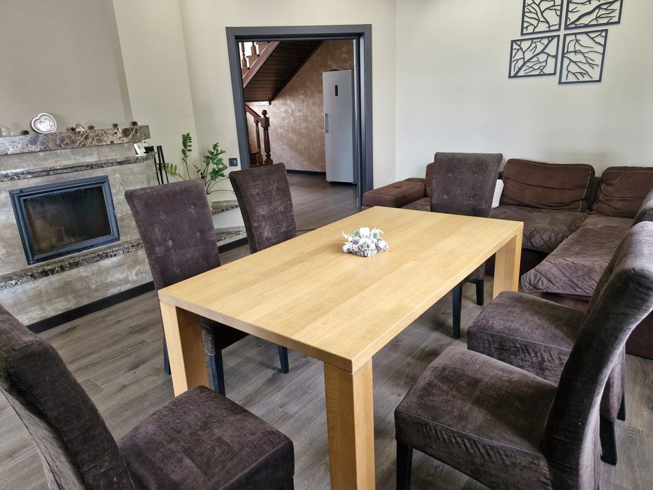 Стіл обідній дубовий