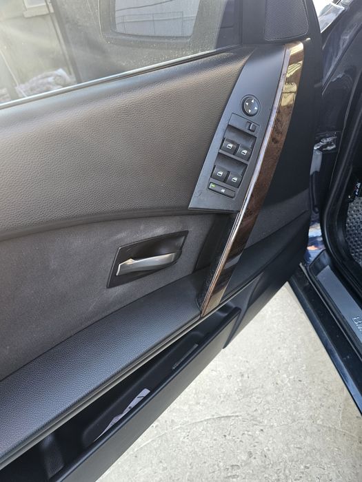 Продам BMW e61 2.0d автомат