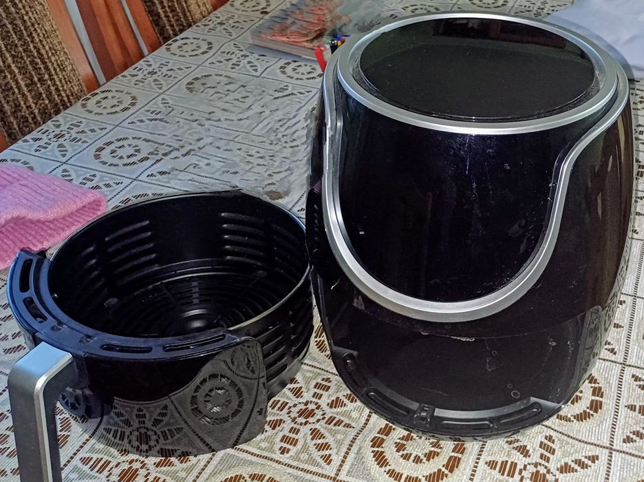 Sprzedam Air fryer.