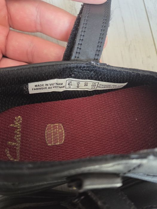 Дитячі туфлі  clarks eu26